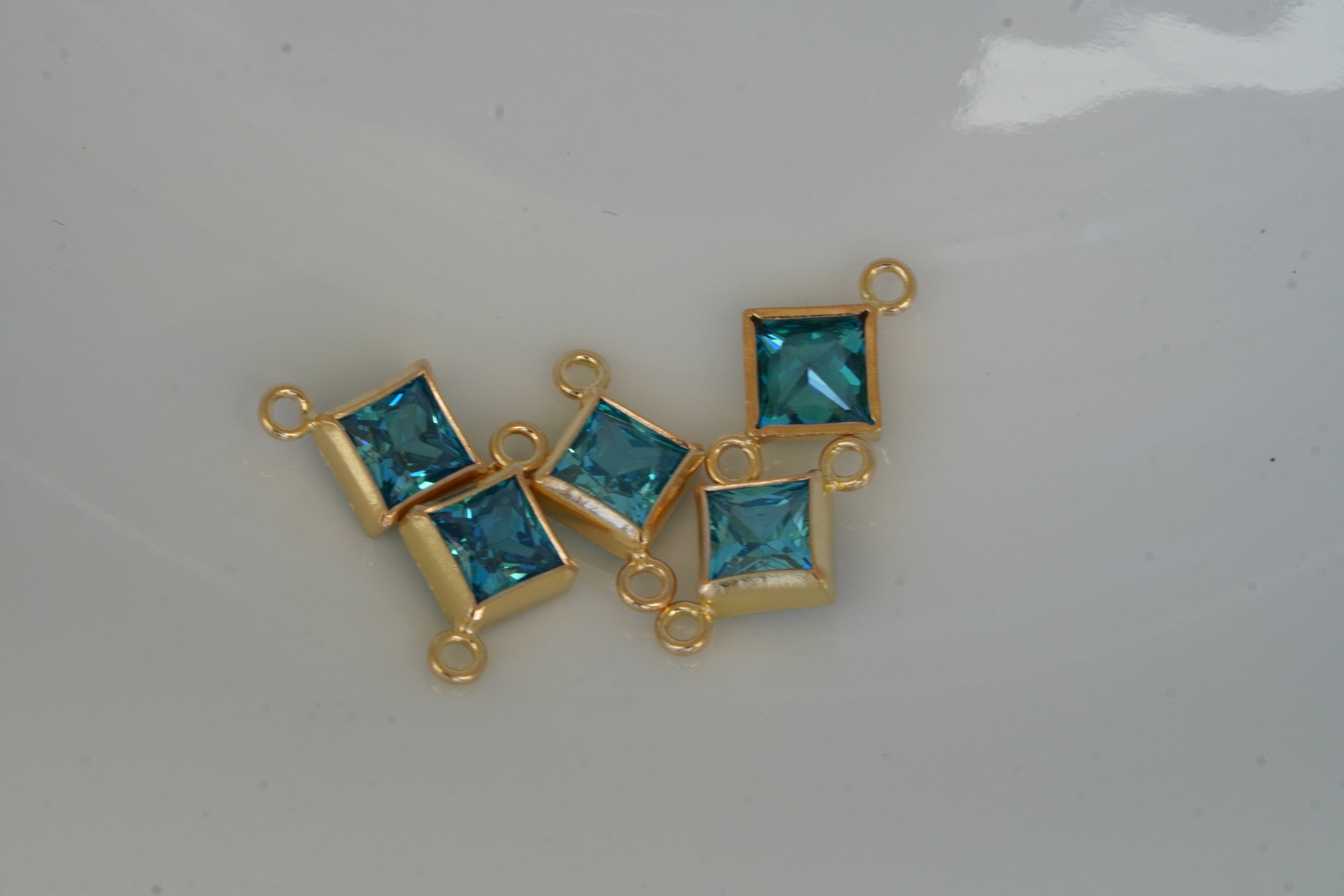 4mm Gold filled Princess Cut Square Birthstone Connectors