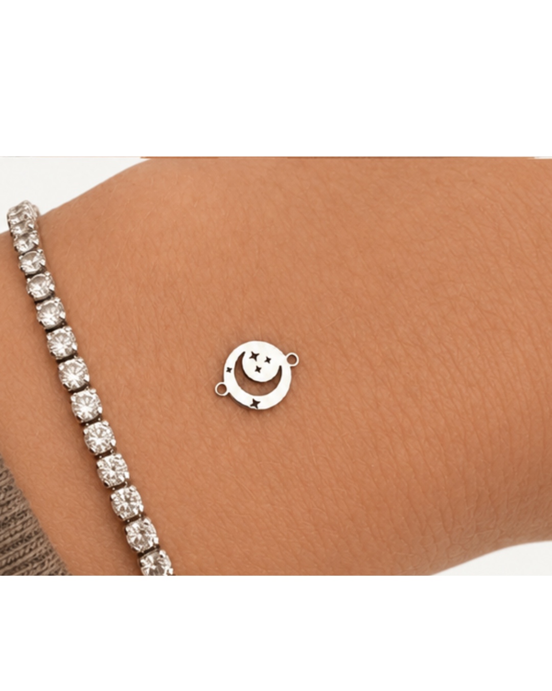 Circle connector charms
