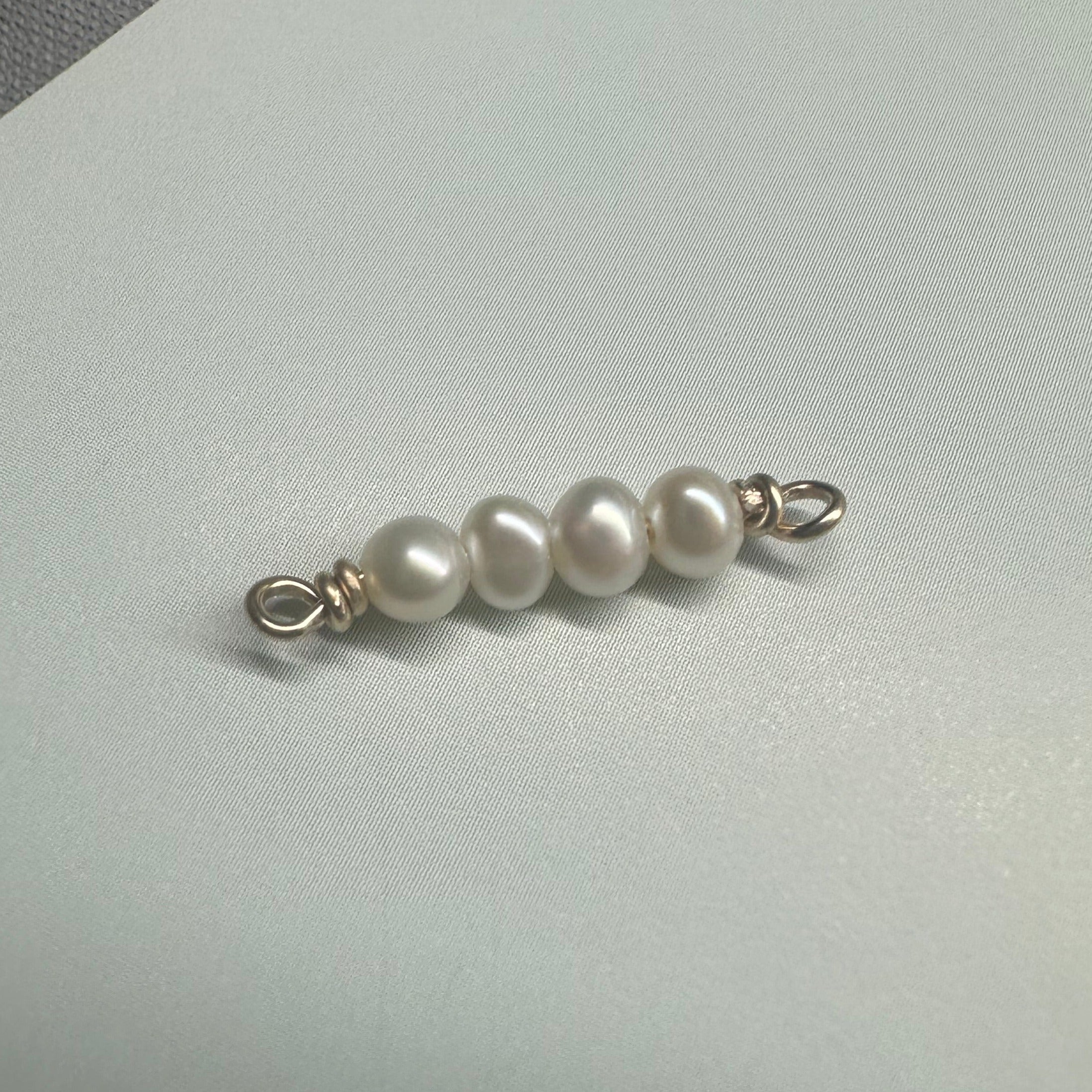 Mini Pearl Connector