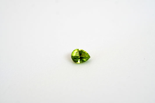 Peridot Pear Cut 0.9 carats