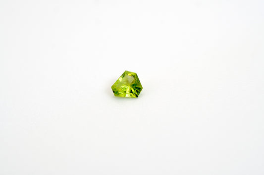 Peridot Coffin Cut 0.8 carats