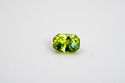 Peridot Fancy Emerald Cut 1.77 carats